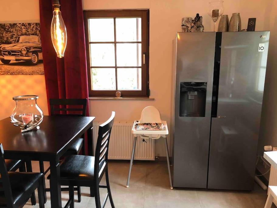 Willkommen Im Casa Felice, Der Wohlfuehl Oase Mit Balkon, 4 Betten Und Homeoffice Platz Aidlingen Εξωτερικό φωτογραφία