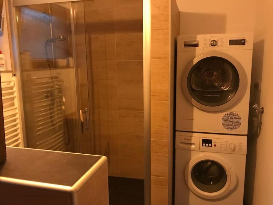 Willkommen Im Casa Felice, Der Wohlfuehl Oase Mit Balkon, 4 Betten Und Homeoffice Platz Aidlingen Εξωτερικό φωτογραφία