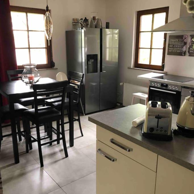 Willkommen Im Casa Felice, Der Wohlfuehl Oase Mit Balkon, 4 Betten Und Homeoffice Platz Aidlingen Εξωτερικό φωτογραφία