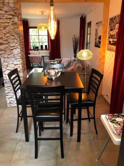 Willkommen Im Casa Felice, Der Wohlfuehl Oase Mit Balkon, 4 Betten Und Homeoffice Platz Aidlingen Εξωτερικό φωτογραφία